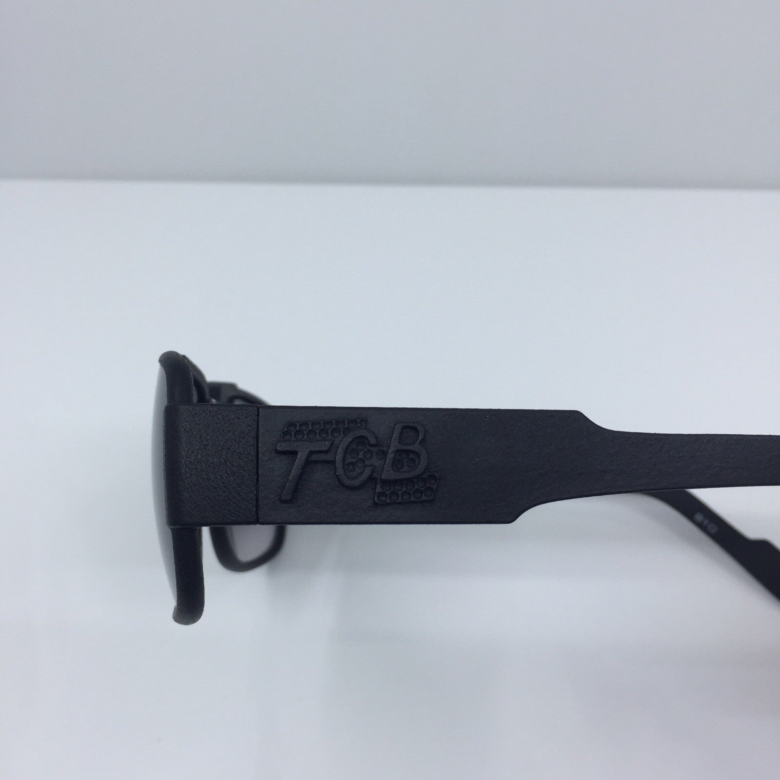 Vintage Neostyle Neostyle Nautic 100 TCB Sunglasses Black Sunglasses - Super Vision Optical