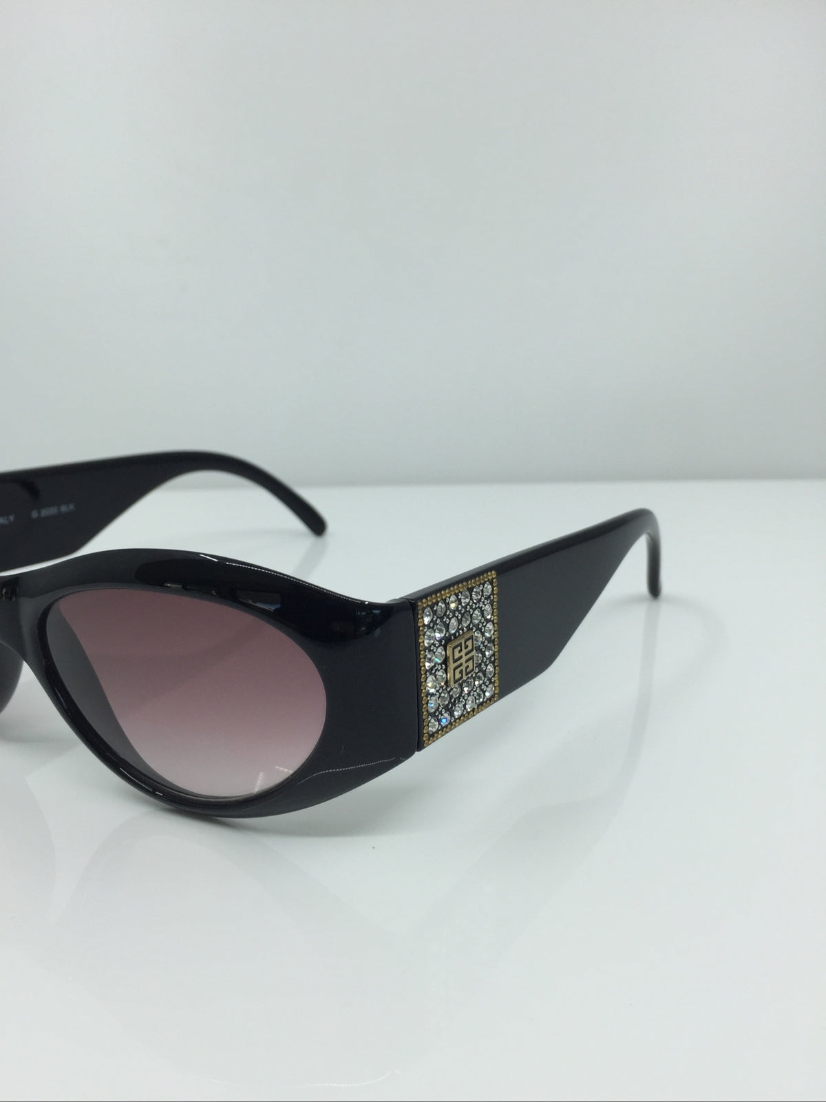 Vintage Givenchy MOD. 2020 Gold Sunglasses - Super Vision Optical
