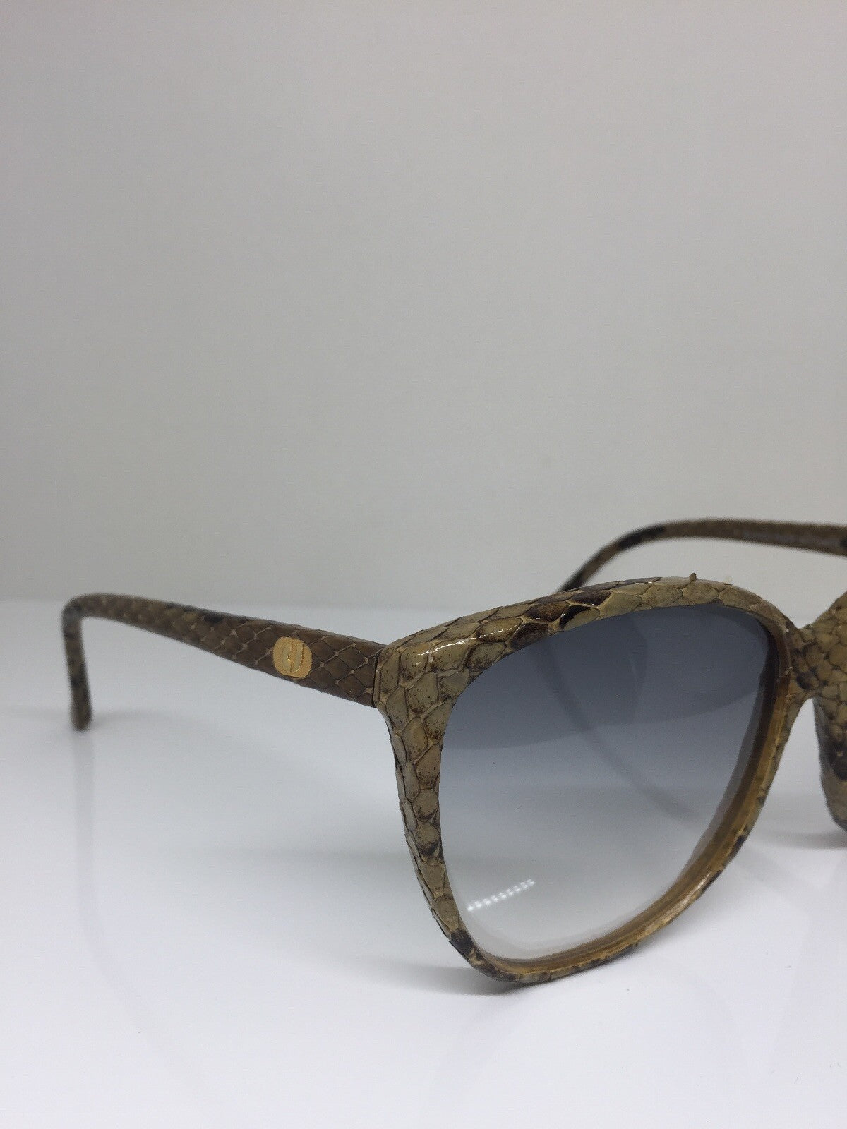Vintage Charles Jourdan CHARLES JOURDAN 8506 Gold Sunglasses - Super Vision Optical