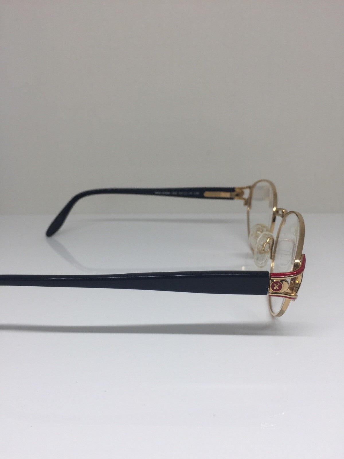 Vintage Paloma Picasso PALOMA PICASSO 8408 Gold Sunglasses - Super Vision Optical