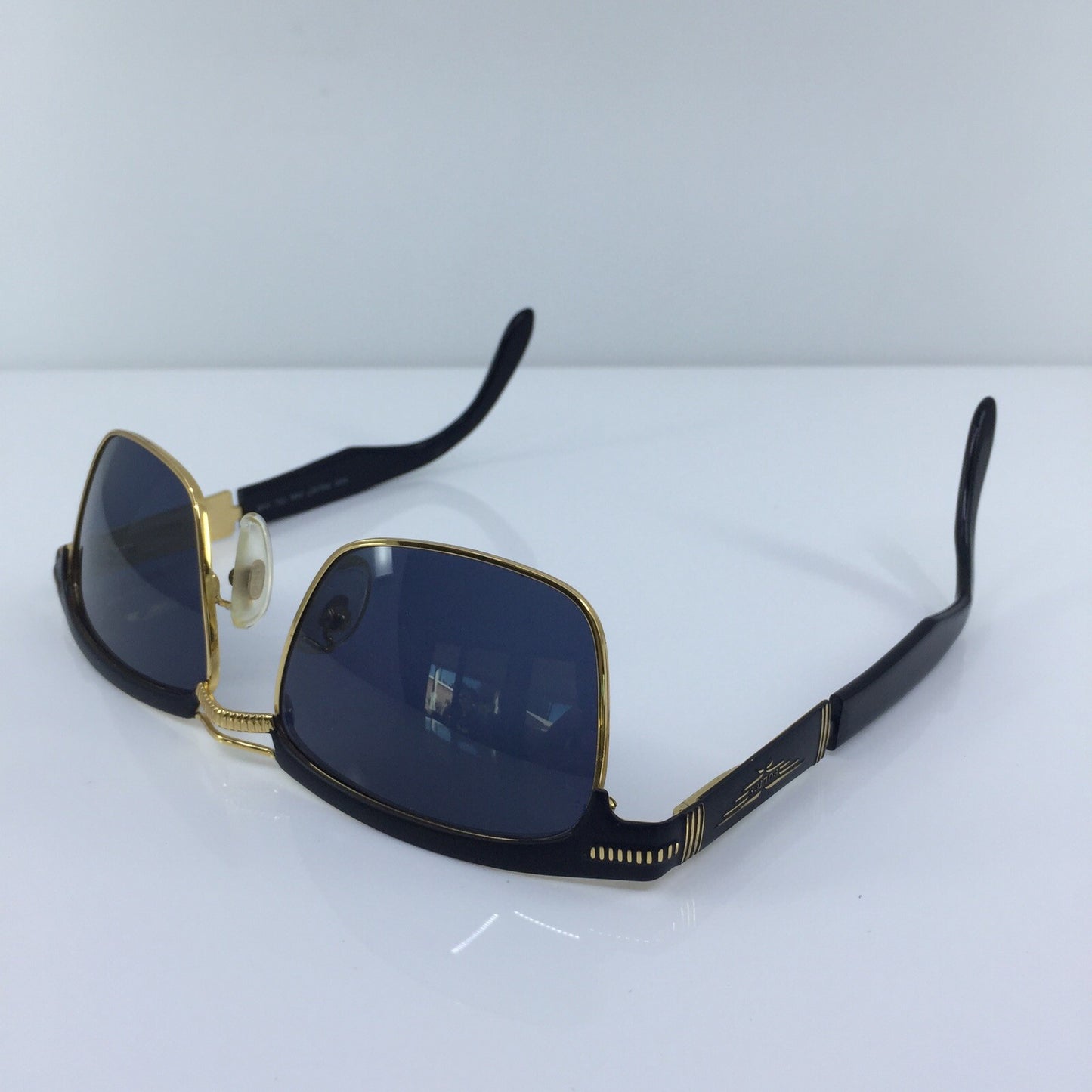 Vintage Police by Eastern States POLICE MOD. 2184 Gold Sunglasses - Super Vision Optical