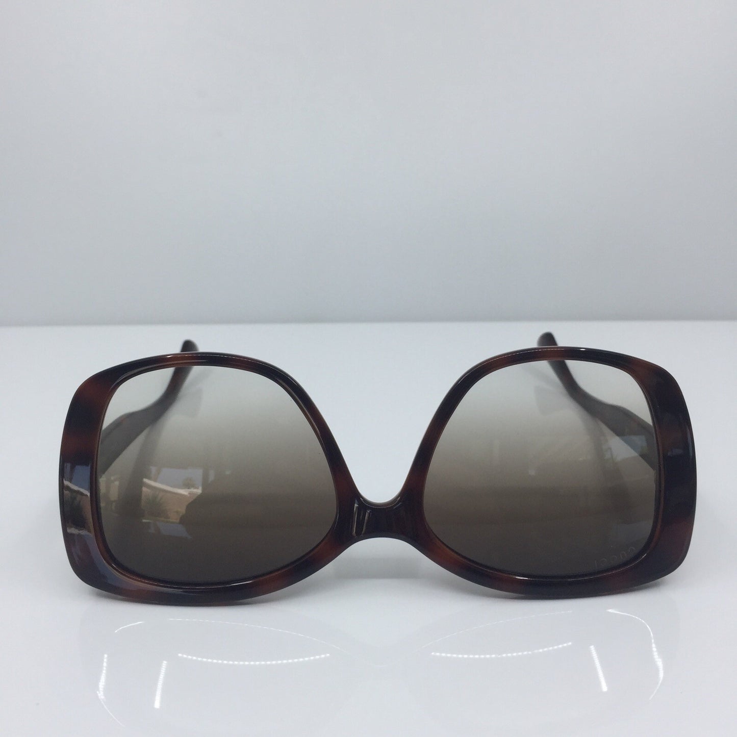 Vintage Gucci GG 0762S Gold Sunglasses - Super Vision Optical