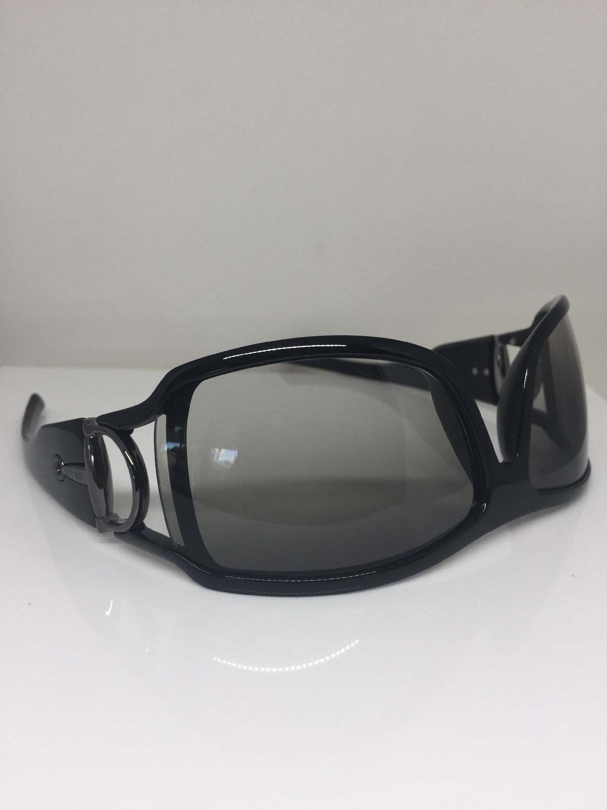 Vintage Gucci GG 2919/S Gunmetal Sunglasses - Super Vision Optical