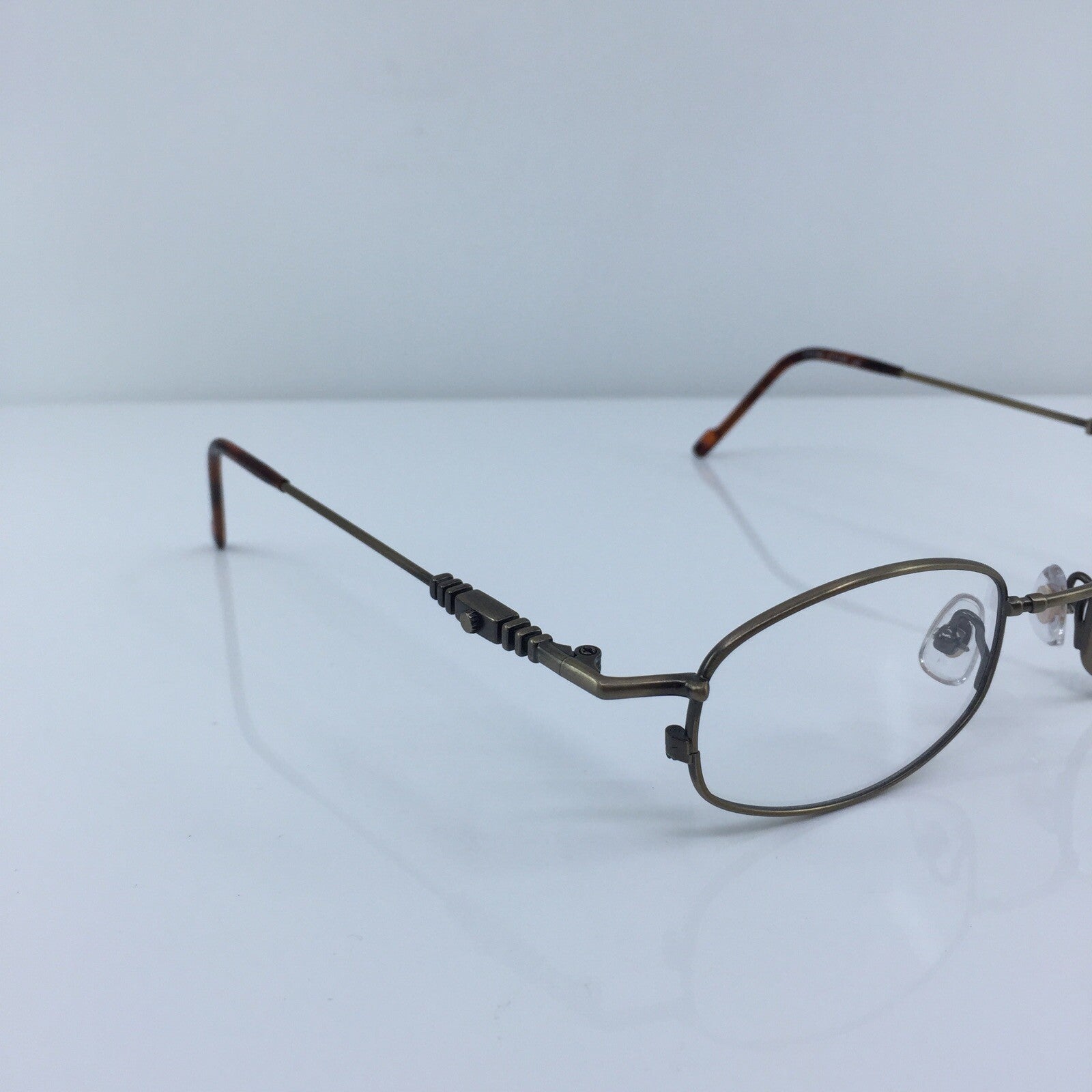 Vintage Koure KR 8180 Gold Eyeglasses - Super Vision Optical