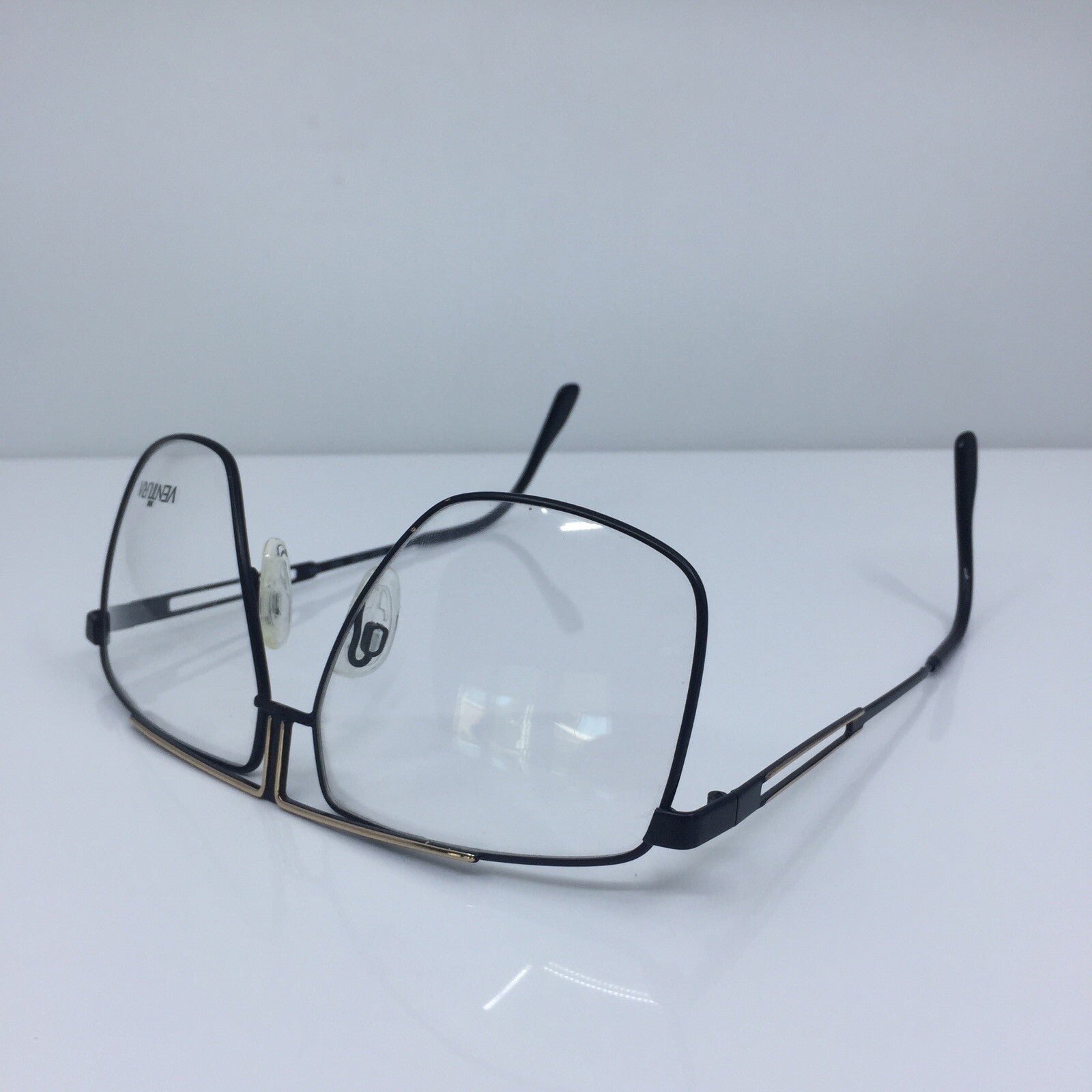 Vintage Ventura 7000 Gold Sunglasses - Super Vision Optical