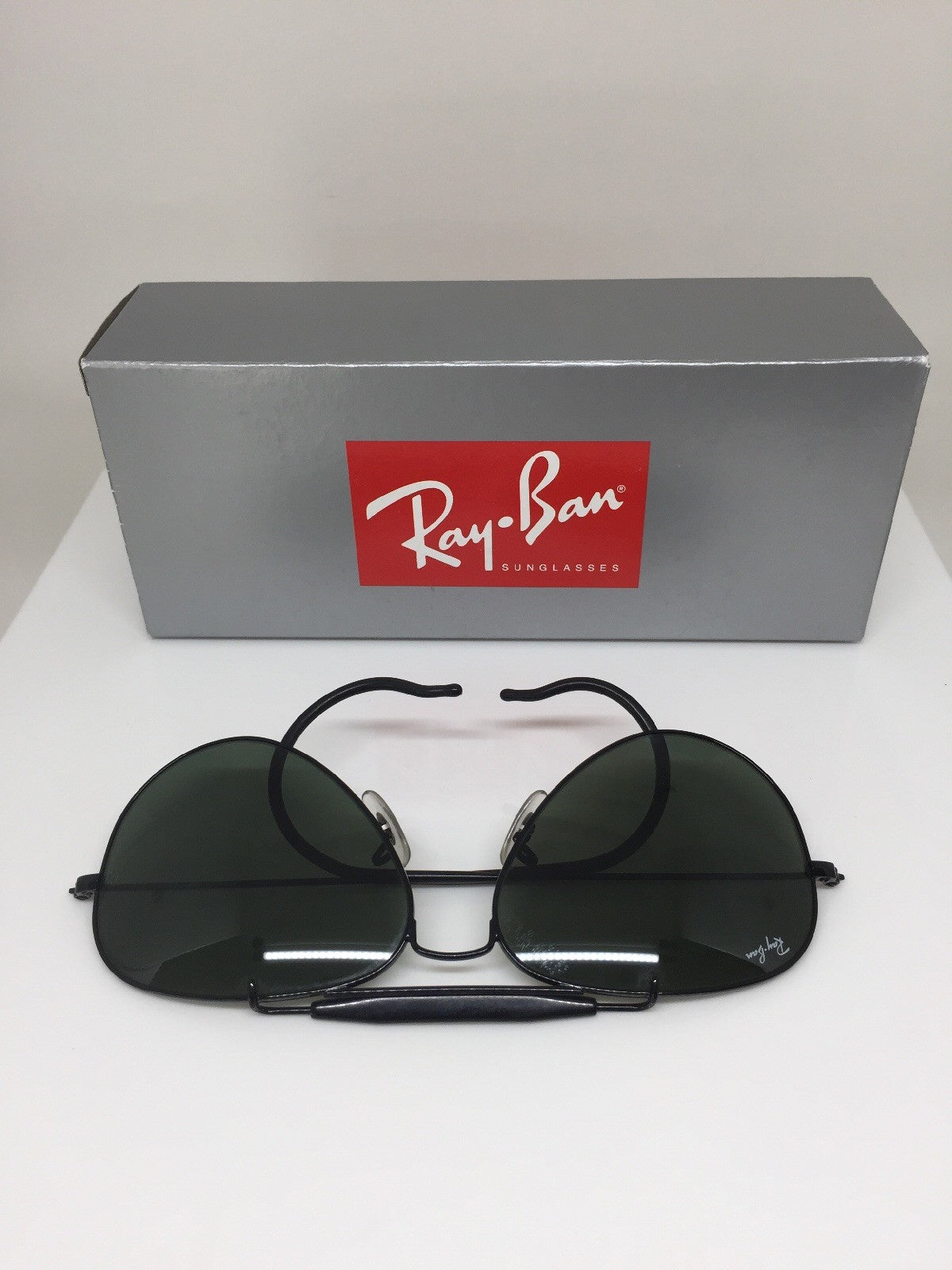 Vintage Ray-Ban RB3030 L9500 58-14 Gold Sunglasses - Super Vision Optical