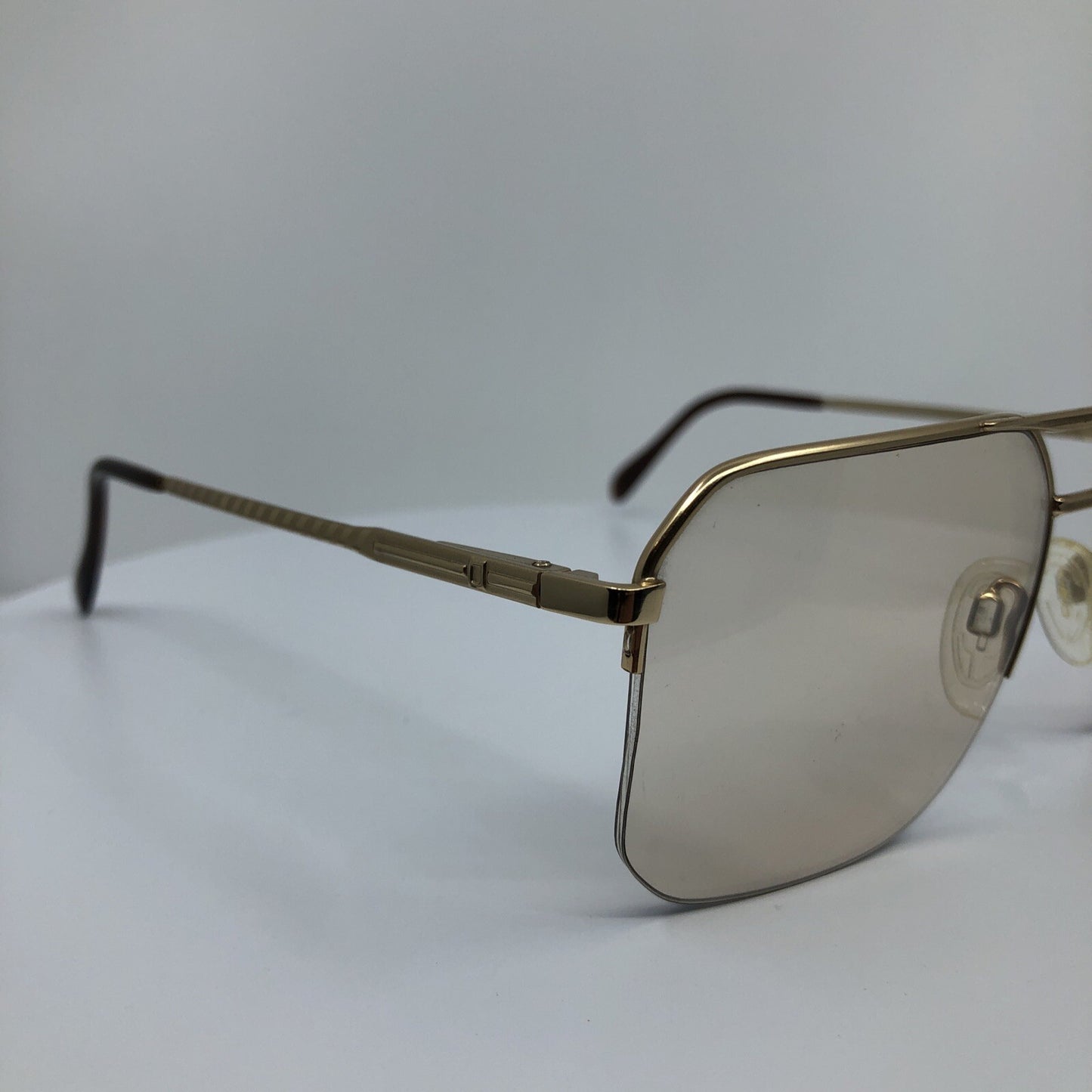 Vintage Neostyle Academic 370/953 Gold Sunglasses - Super Vision Optical