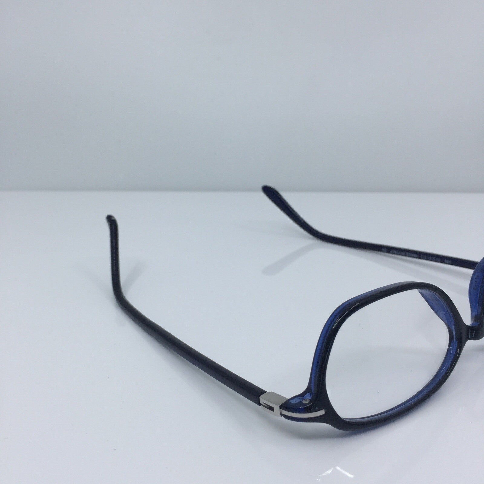 Vintage Gucci GG 2458 Black Sunglasses - Super Vision Optical