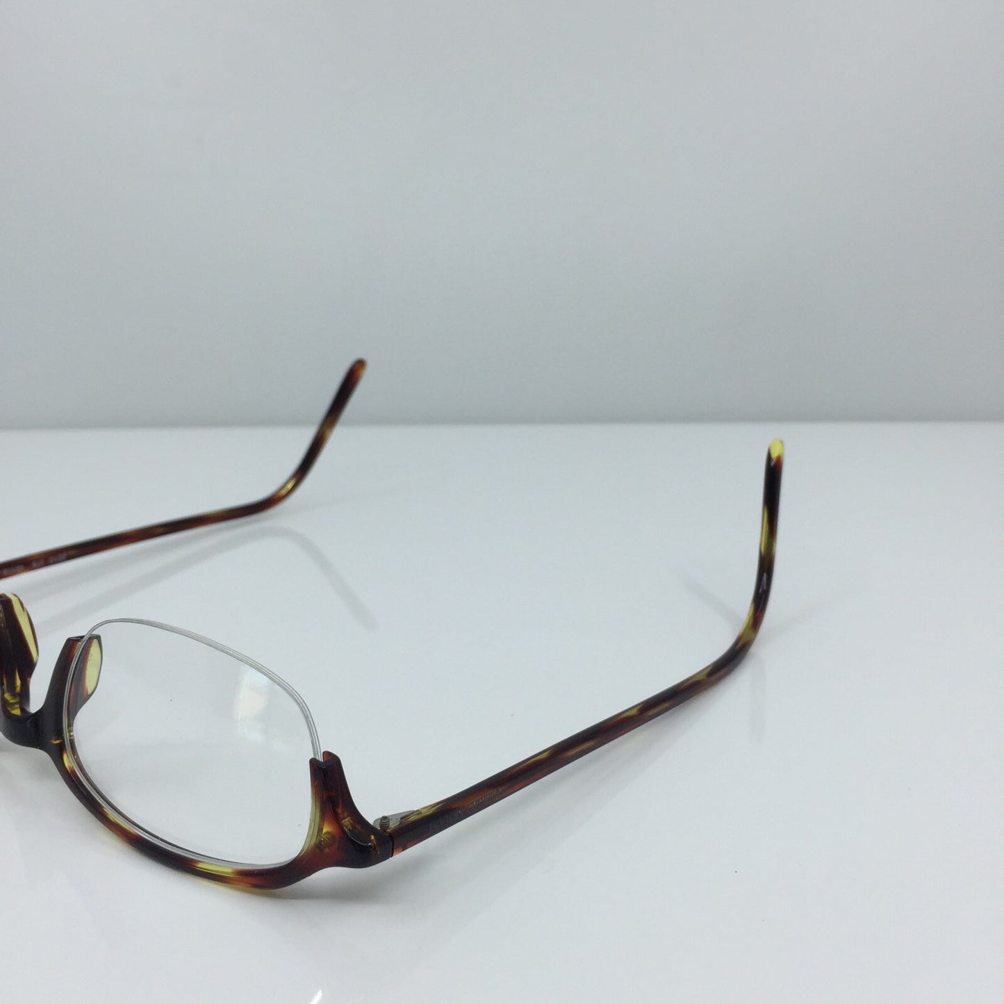 Vintage Giorgio Armani GA 2013 Tortoise Eyeglasses - Super Vision Optical