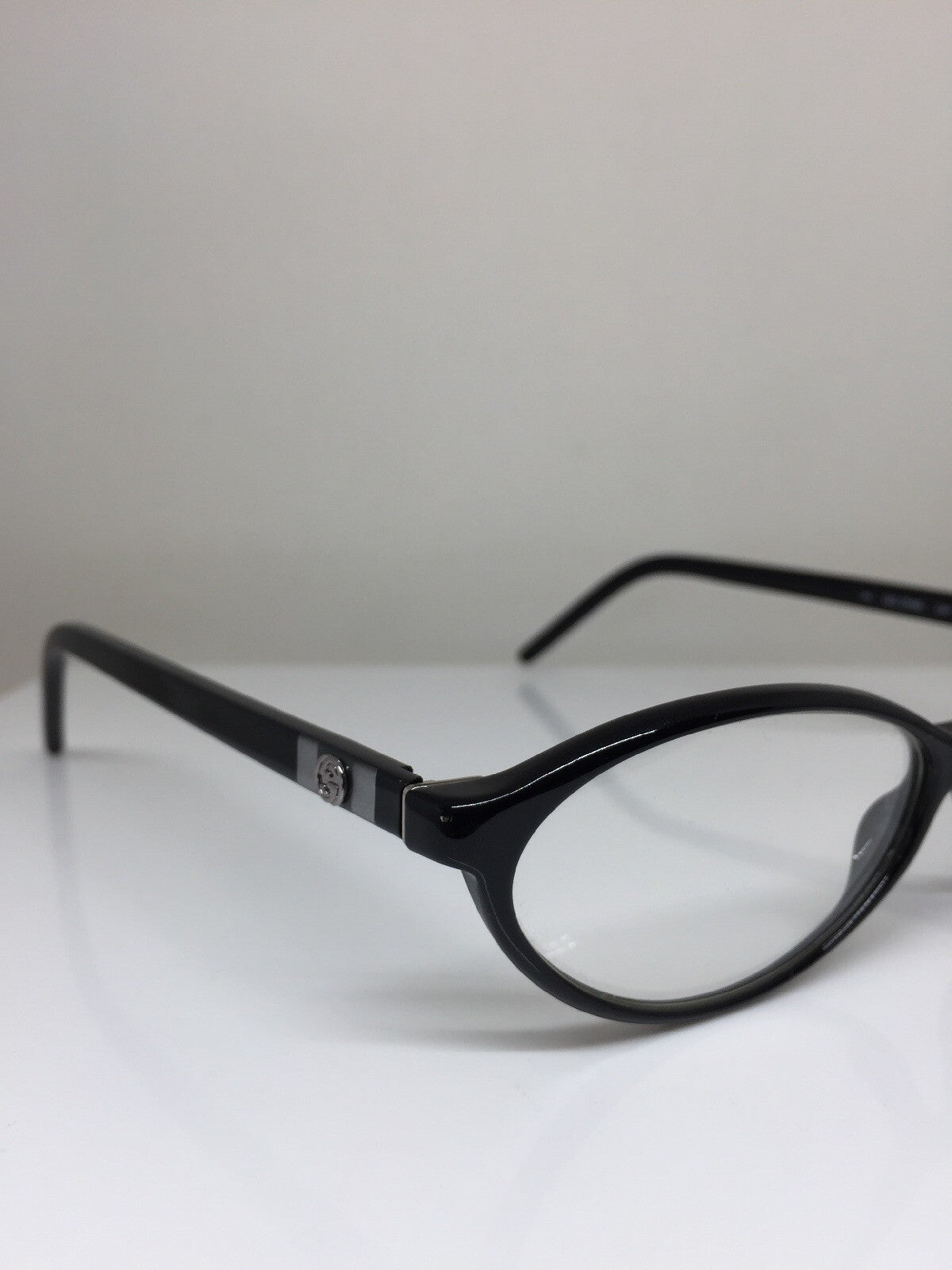 Vintage Gucci GG 2596 Black Eyeglasses - Super Vision Optical