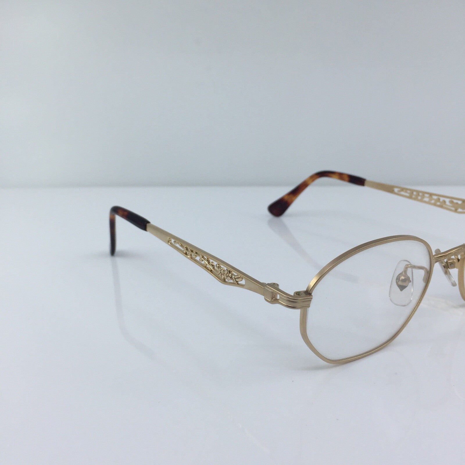Vintage Kenzo KE 2898 Gold Eyeglasses - Super Vision Optical