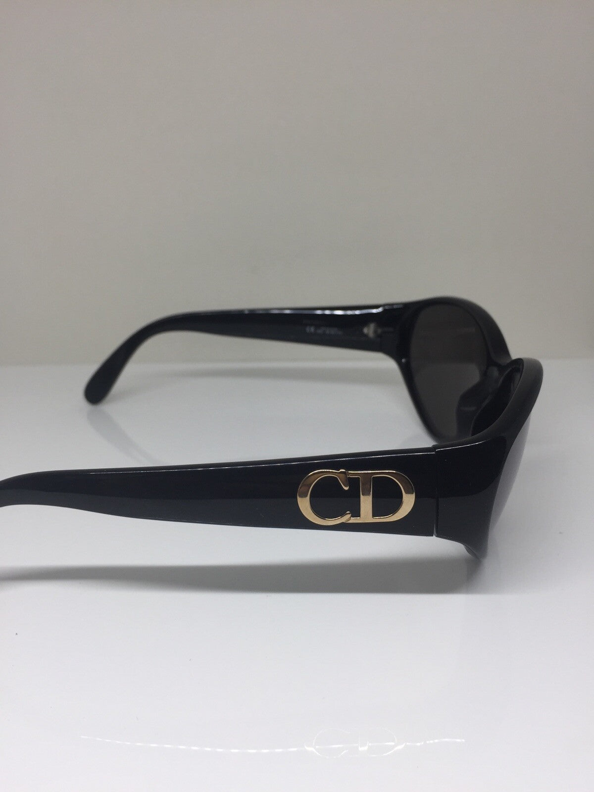 Vintage Christian Dior CD 2931 Gold Sunglasses - Super Vision Optical