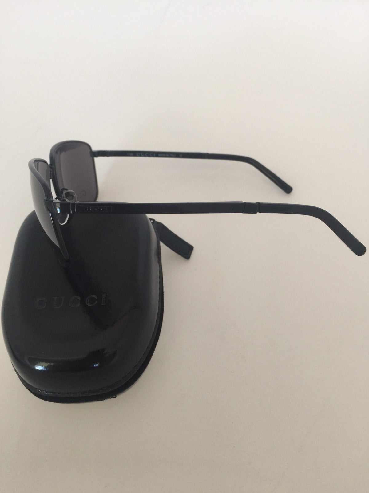 Vintage Gucci GG 1689/S Gold Sunglasses - Super Vision Optical