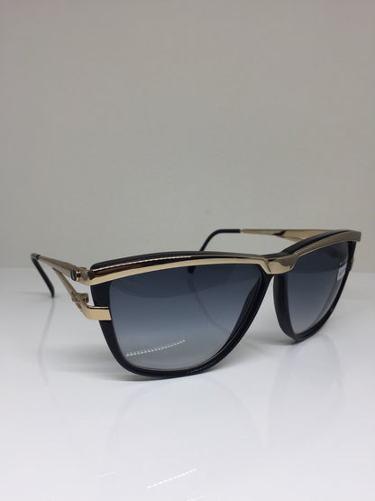 Vintage Valentino VALENTINO V565 Gold Sunglasses - Super Vision Optical