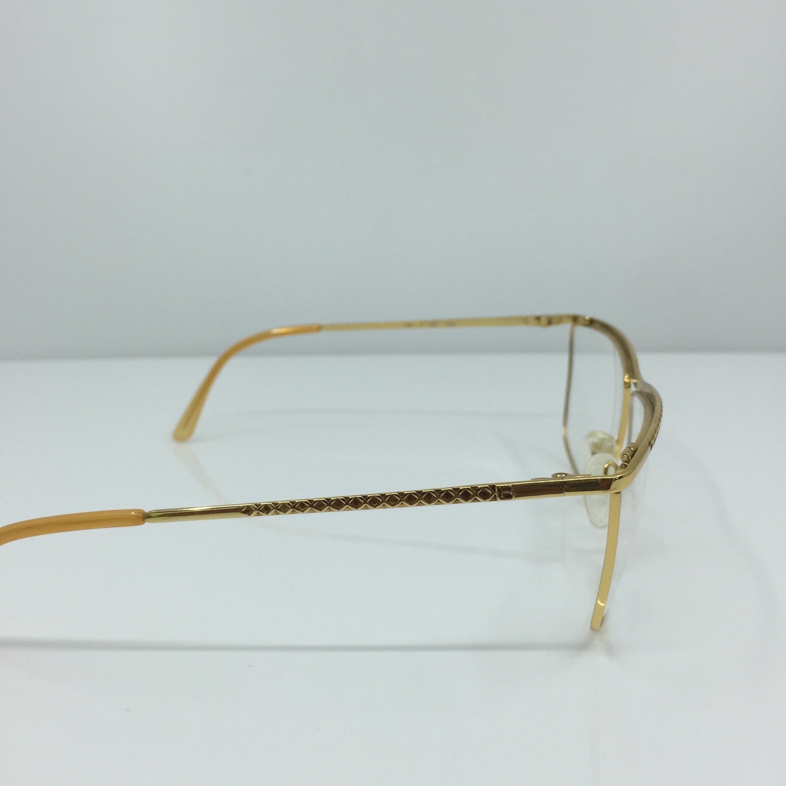 Vintage Laura Biagiotti V 180 Gold Sunglasses - Super Vision Optical