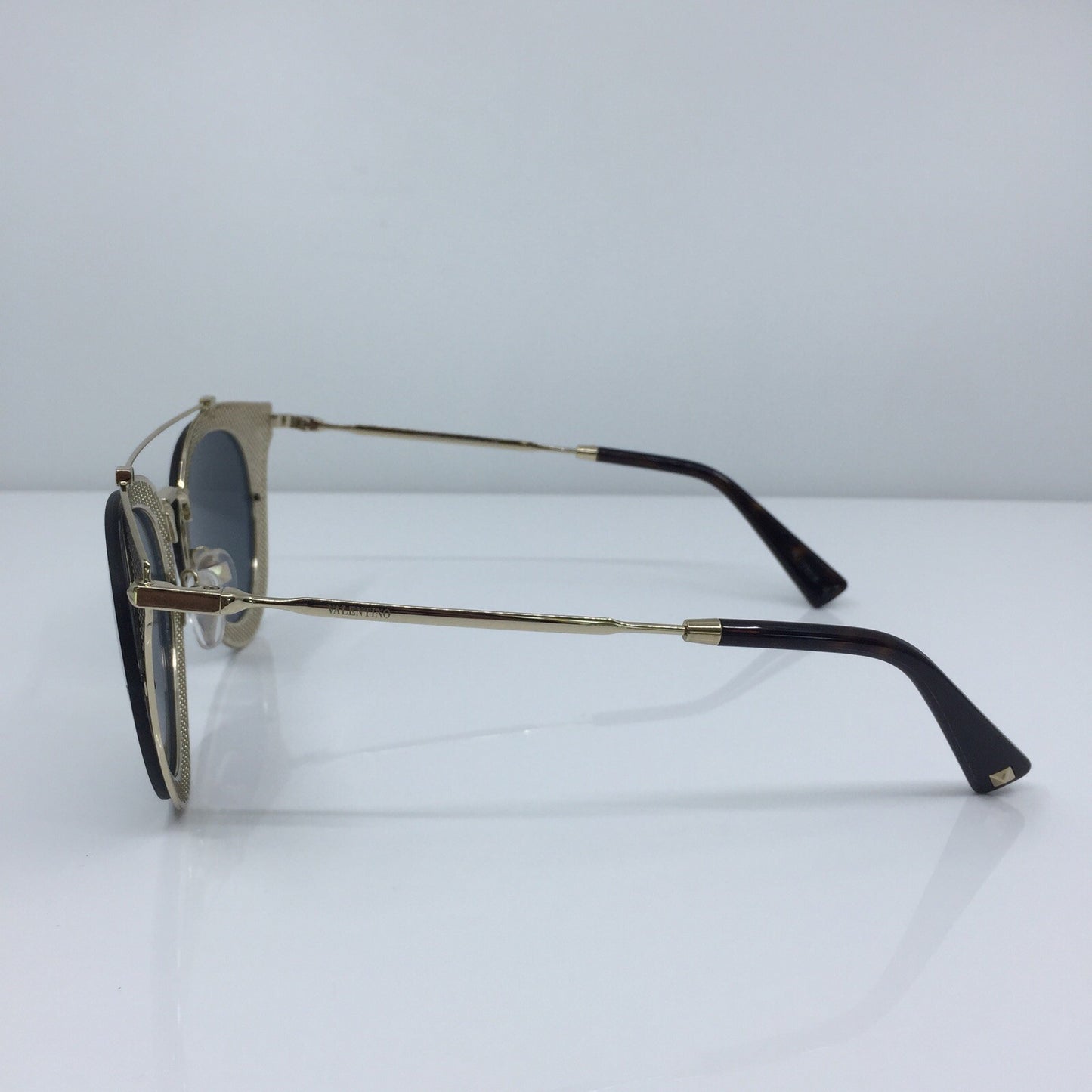 Vintage Valentino VALENTINO VA 2019 Gold Sunglasses - Super Vision Optical