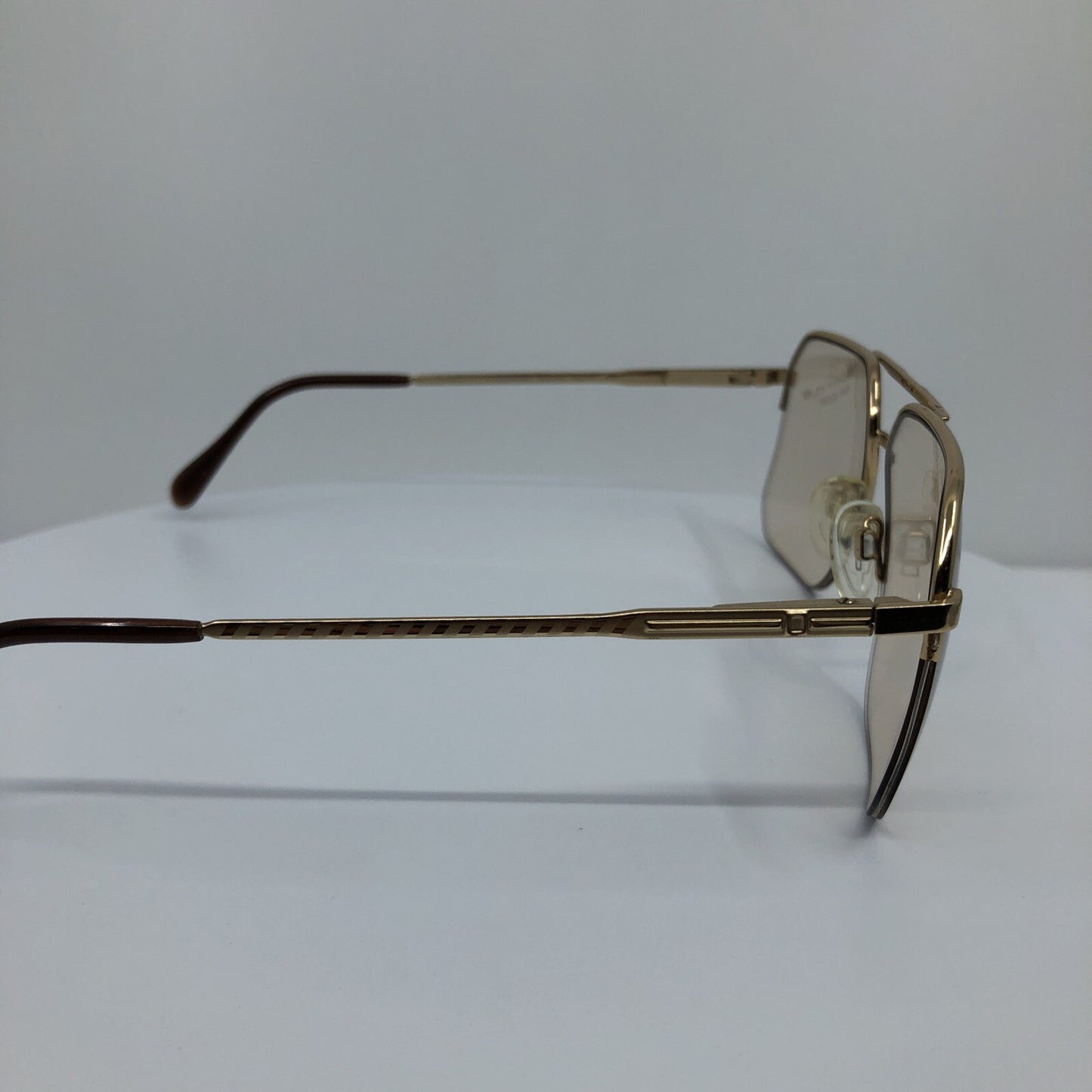 Vintage Neostyle Academic 370/953 Gold Sunglasses - Super Vision Optical