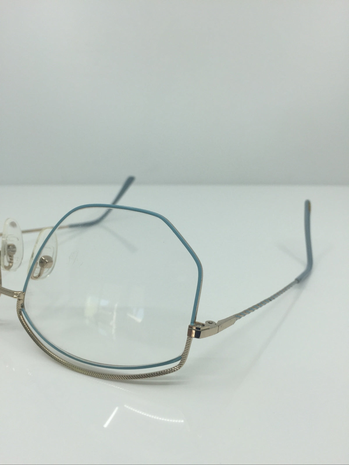 Vintage Saint Laurent YSL 410 Gold Sunglasses - Super Vision Optical