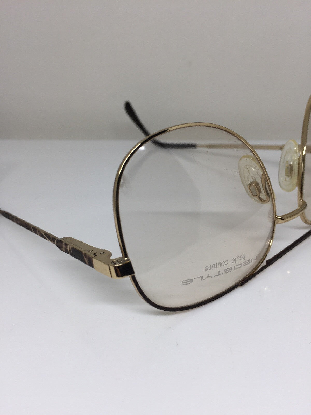 Vintage Neostyle OFFICE 8/929 Gold Sunglasses - Super Vision Optical