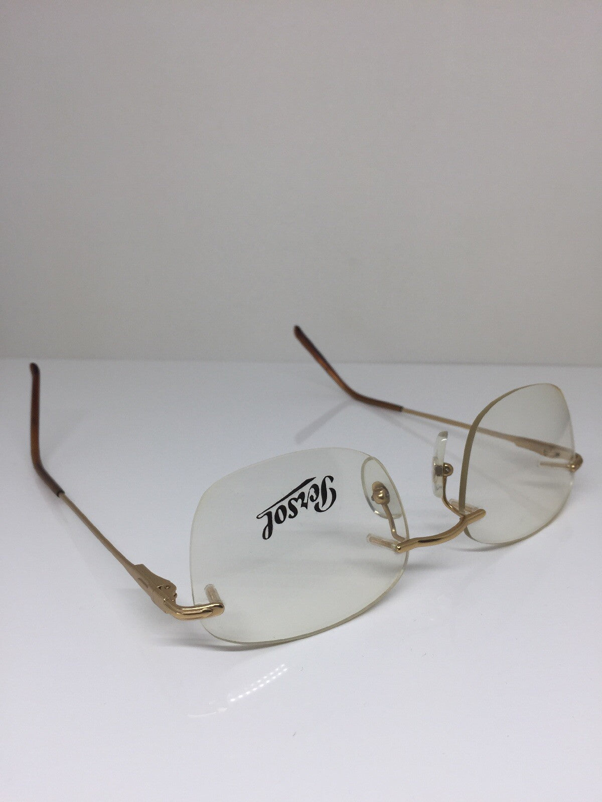 Vintage Persol 2106-V Gold Eyeglasses - Super Vision Optical
