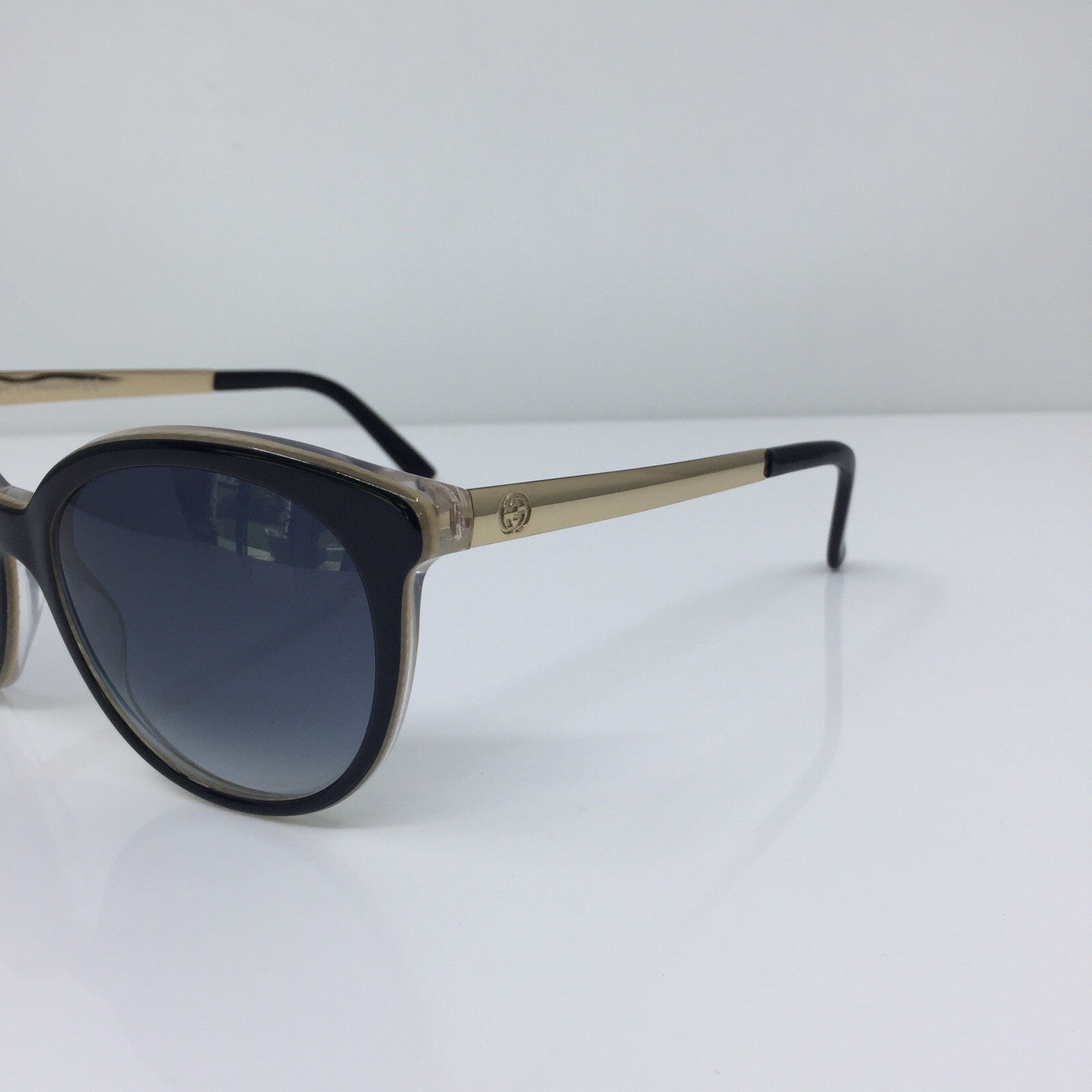 Vintage Gucci GG 3674/S Gold Sunglasses - Super Vision Optical