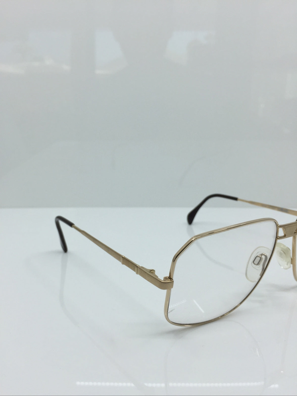 Vintage Silhouette 7050 Gold Sunglasses - Super Vision Optical