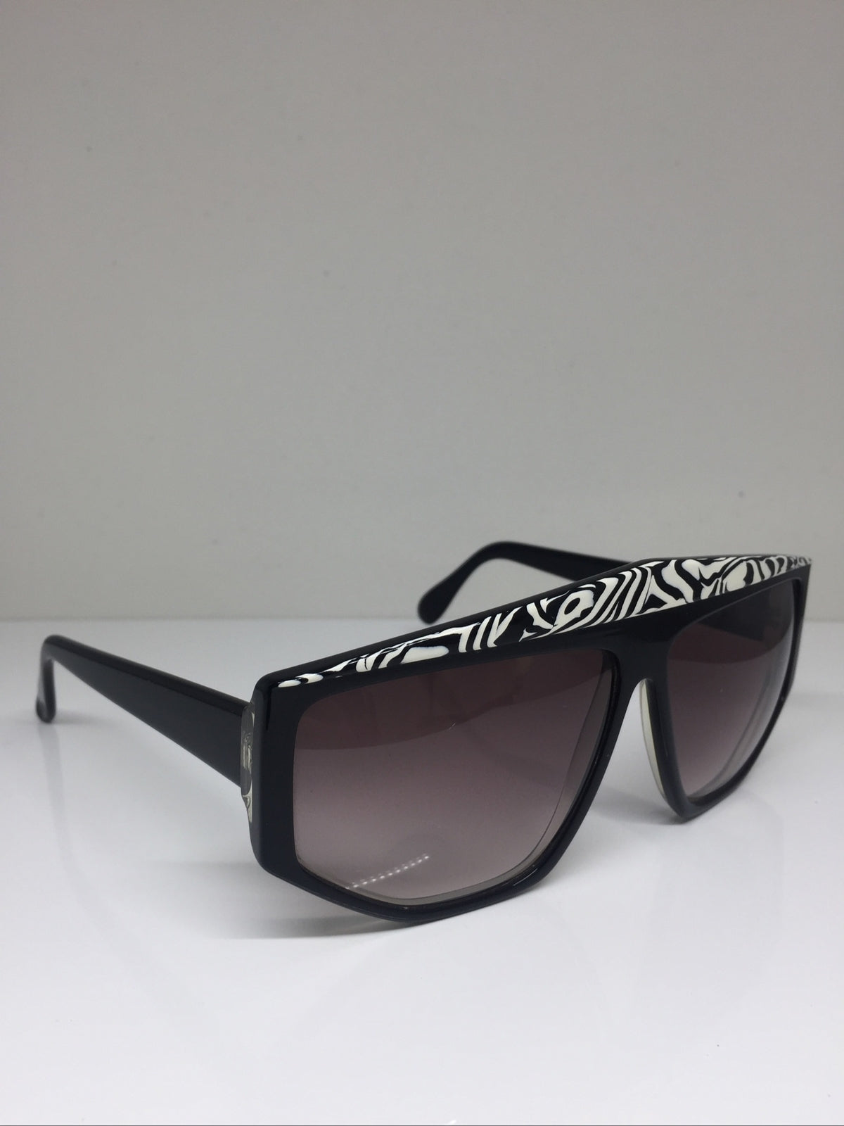 Vintage Silhouette 3068 Black Sunglasses - Super Vision Optical