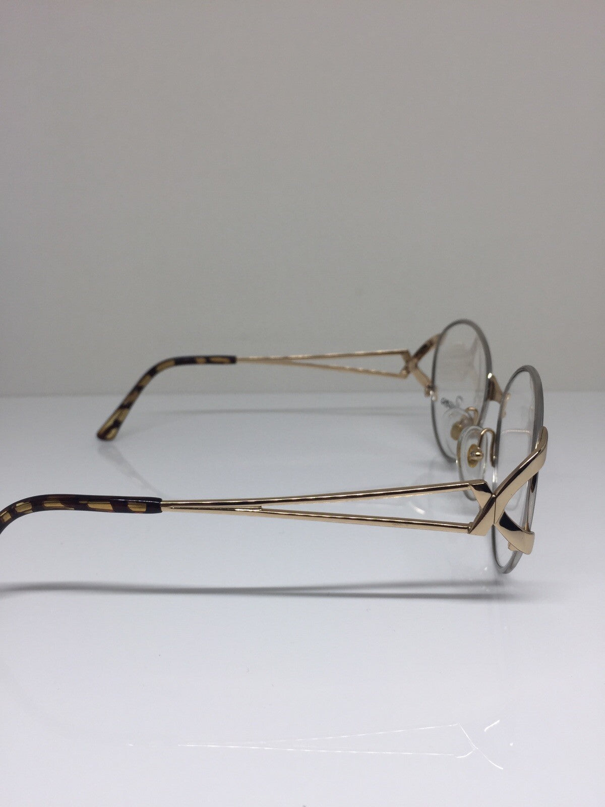 Vintage Paloma Picasso PALOMA PICASSO 3825 Gold Sunglasses - Super Vision Optical