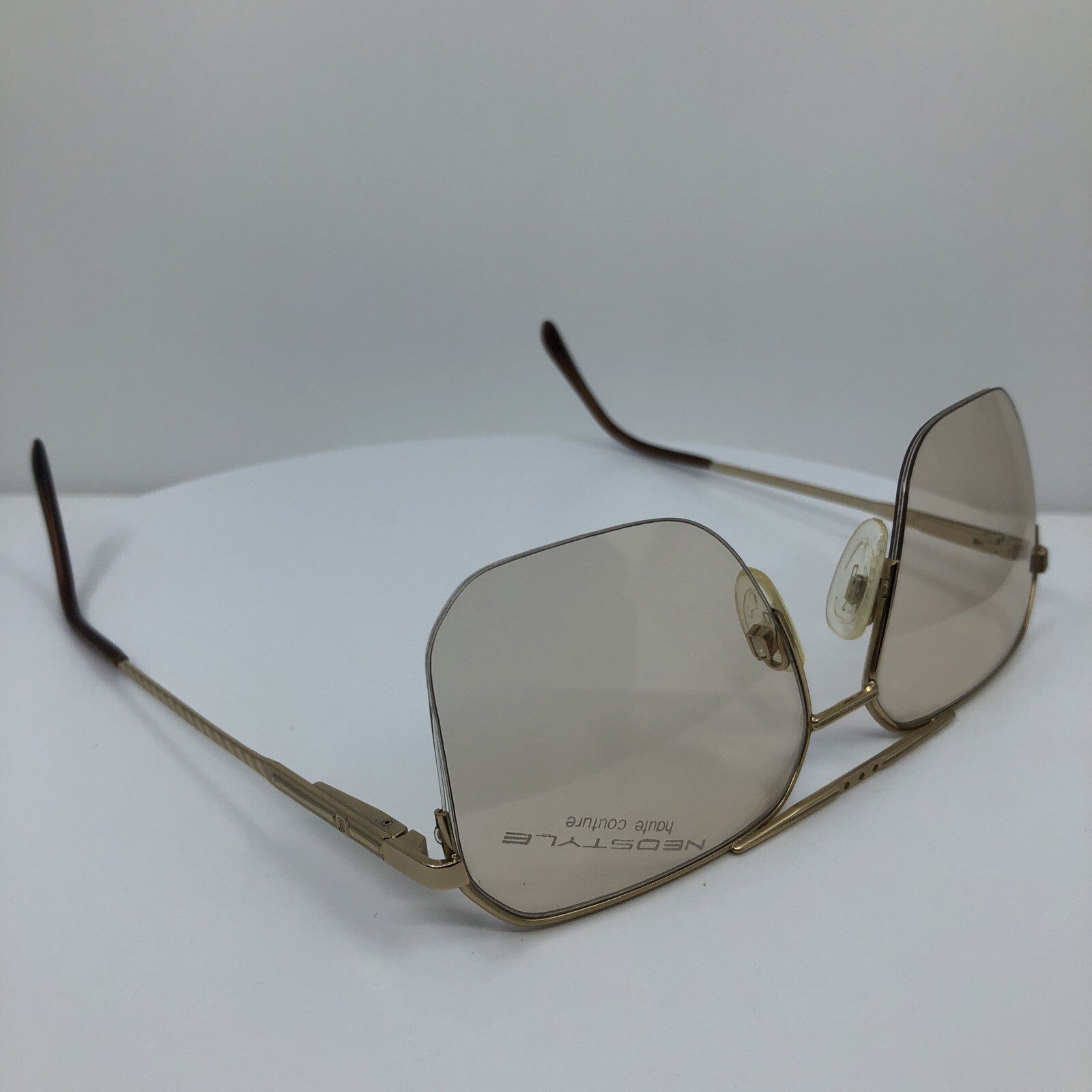Vintage Neostyle Academic 370/953 Gold Sunglasses - Super Vision Optical