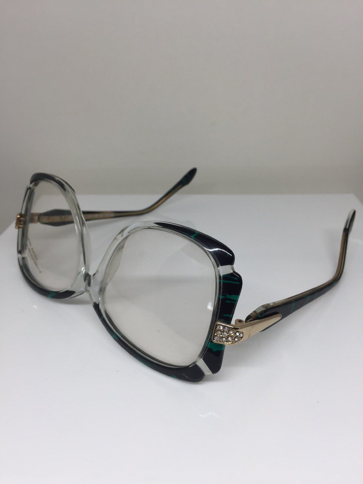 Vintage Neostyle HAUTE COUTURE BEAUTY 53/484 Gold Sunglasses - Super Vision Optical