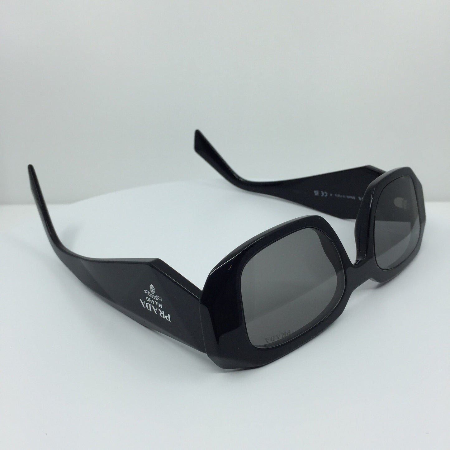Vintage Prada SPR 17W Black Sunglasses - Super Vision Optical