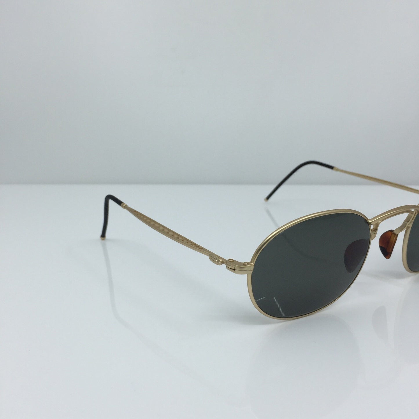 Vintage Hugo Boss 5197 Gold Sunglasses - Super Vision Optical