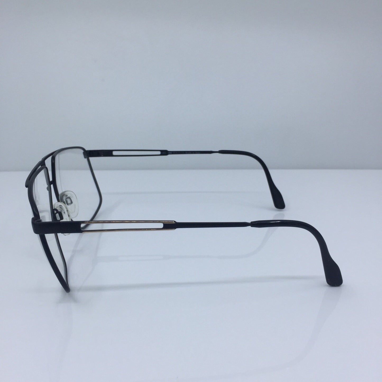 Vintage Ventura 7000 Gold Sunglasses - Super Vision Optical