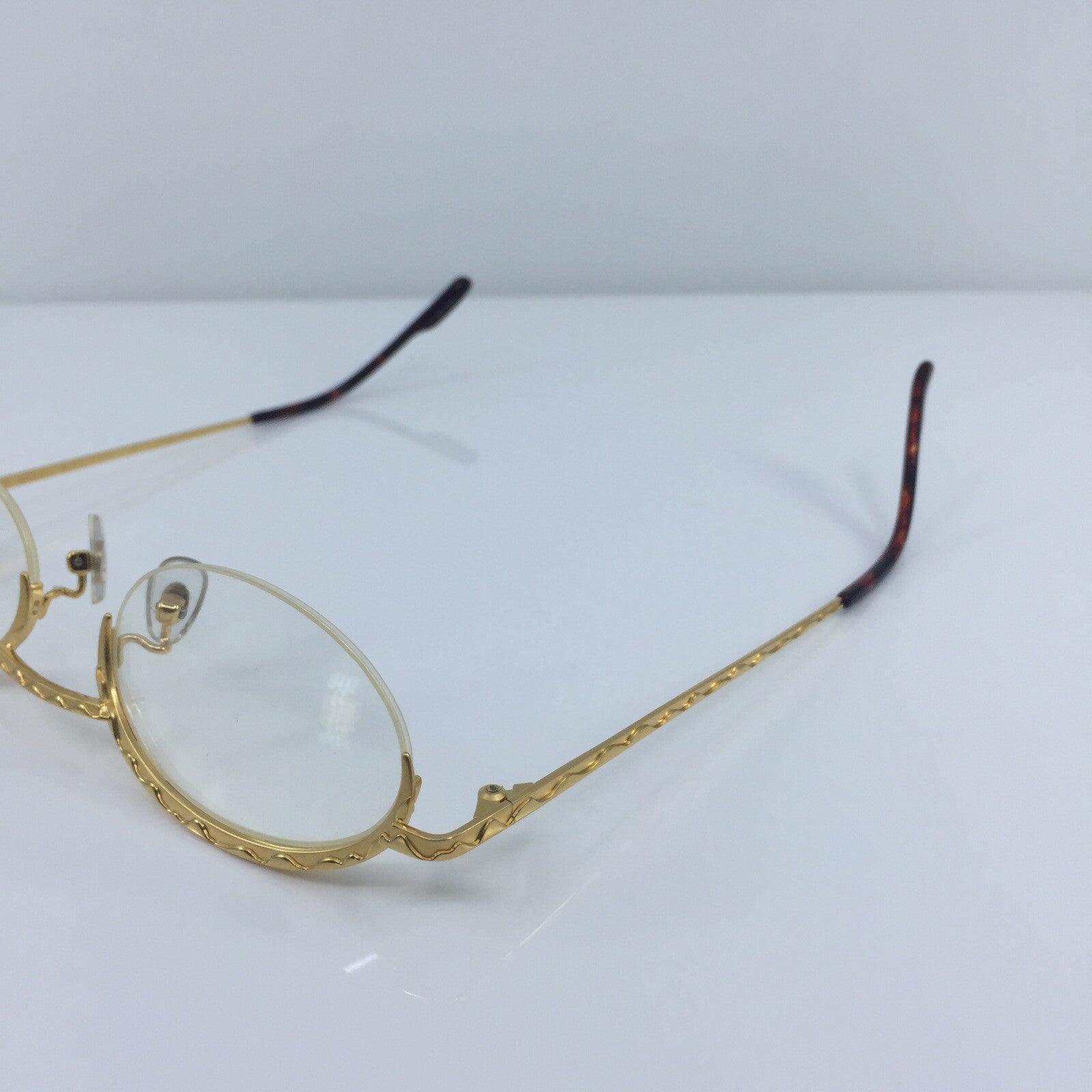 Vintage Koure KR 8115 Gold Eyeglasses - Super Vision Optical