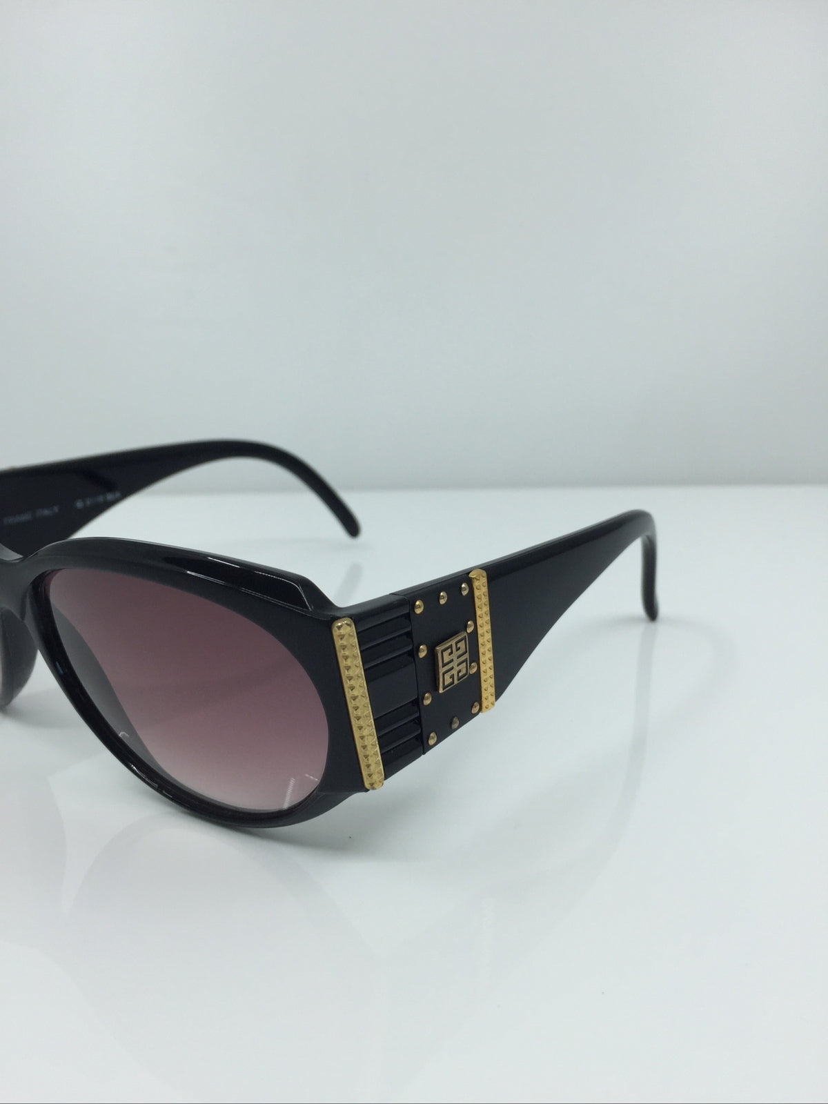 Vintage Givenchy MOD. 2008 Gold Sunglasses - Super Vision Optical