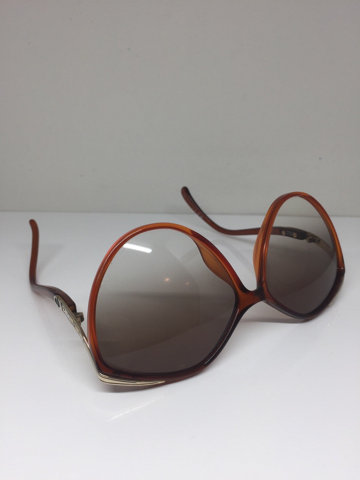Vintage Christian Dior CD 2280 Gold Sunglasses - Super Vision Optical
