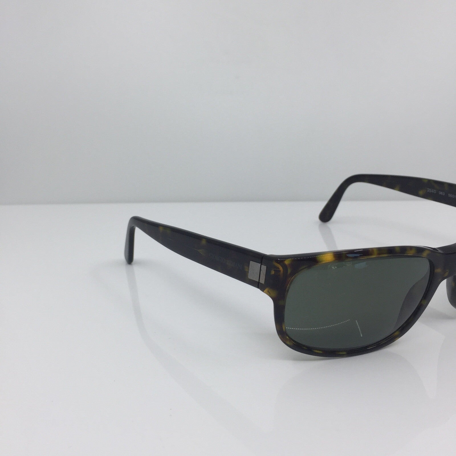 Vintage Giorgio Armani GA 2540 Tortoise Sunglasses - Super Vision Optical