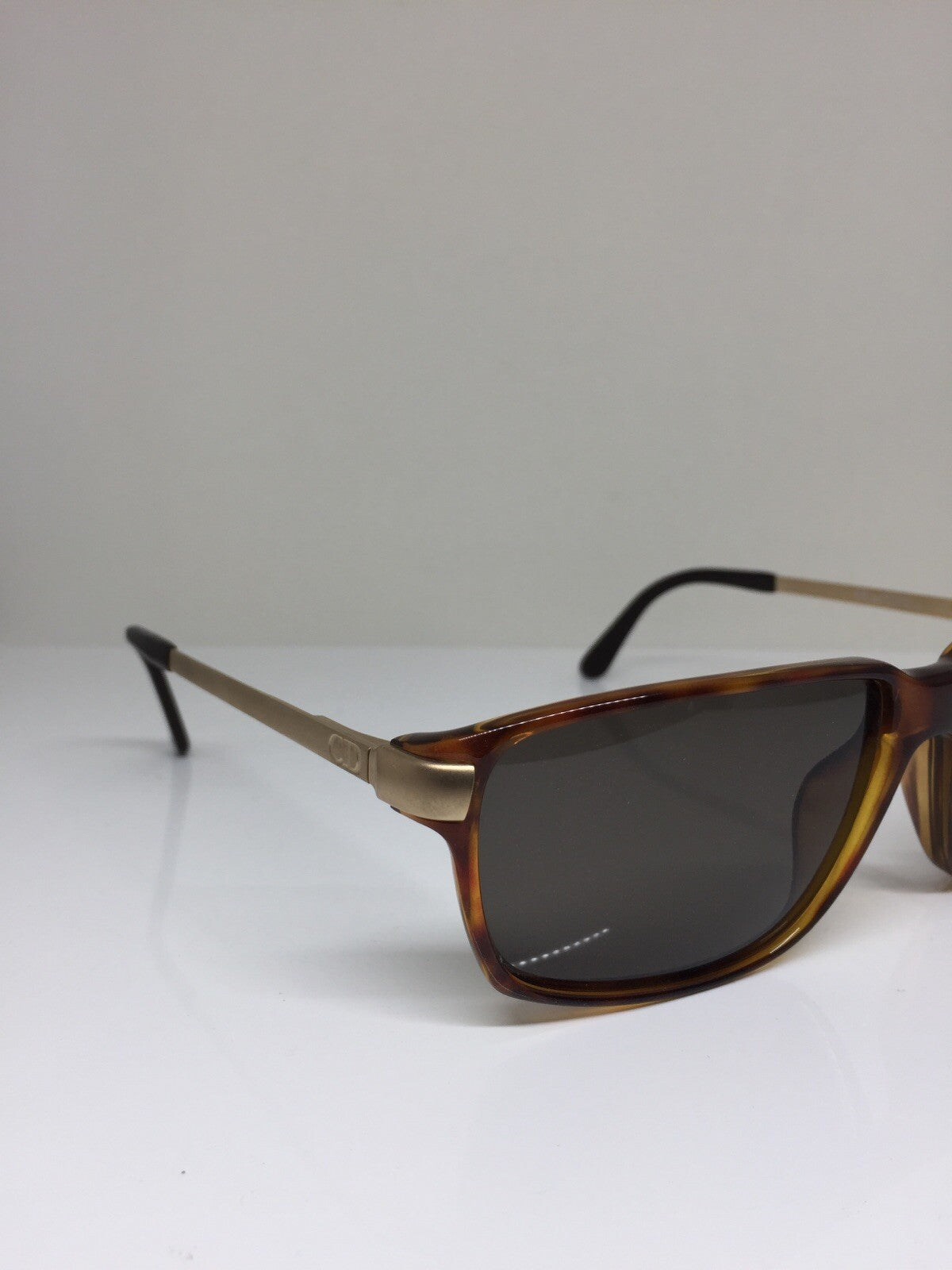 Vintage Christian Dior CD 2900 Gold Sunglasses - Super Vision Optical