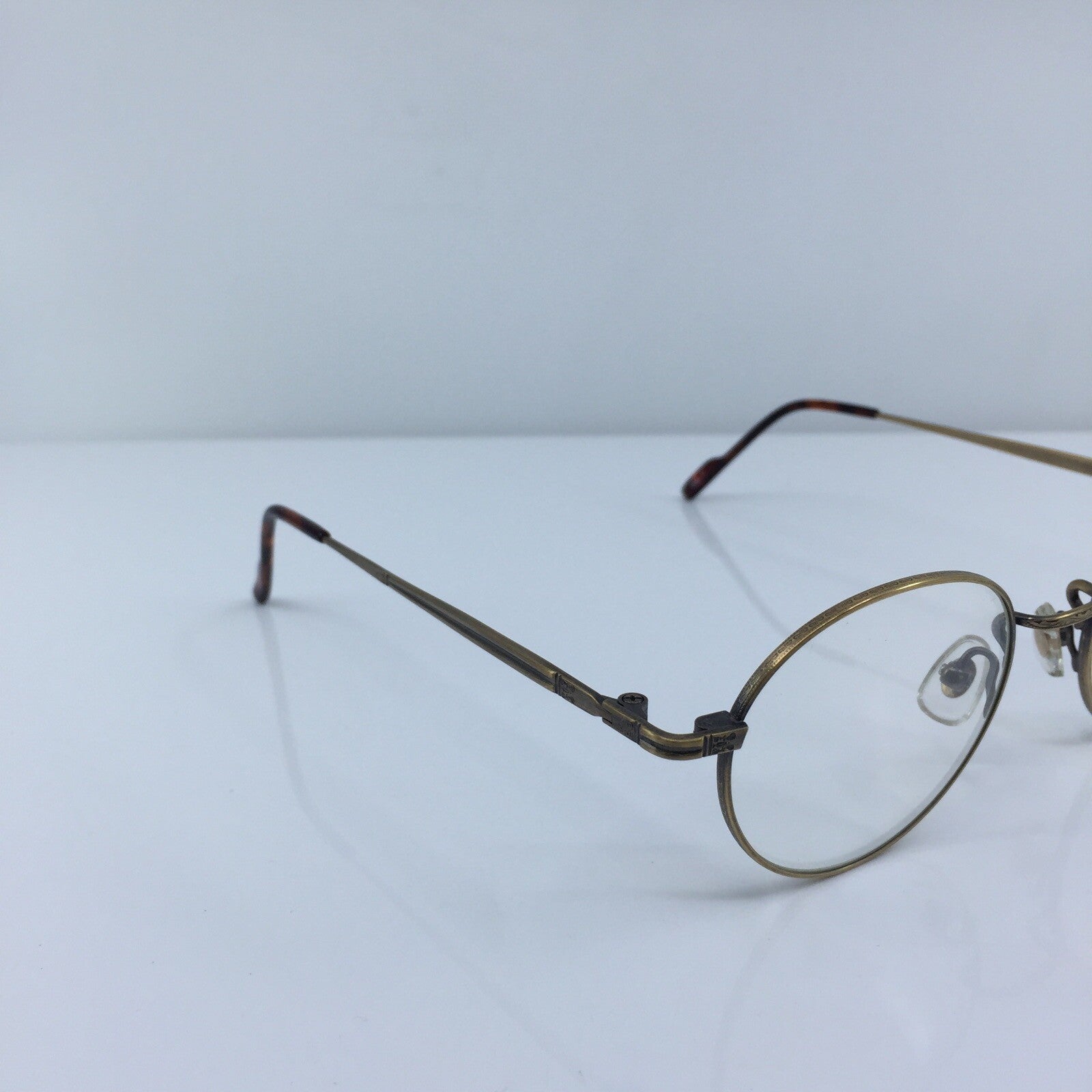 Vintage Koure KR 8150 Gold Eyeglasses - Super Vision Optical