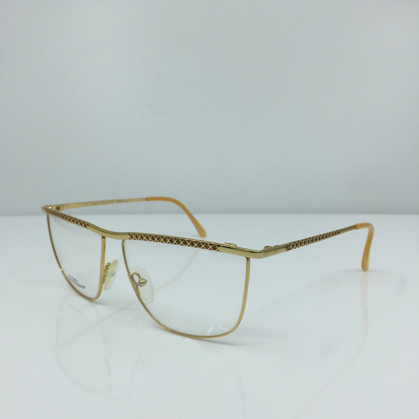 Vintage Laura Biagiotti V 180 Gold Sunglasses - Super Vision Optical