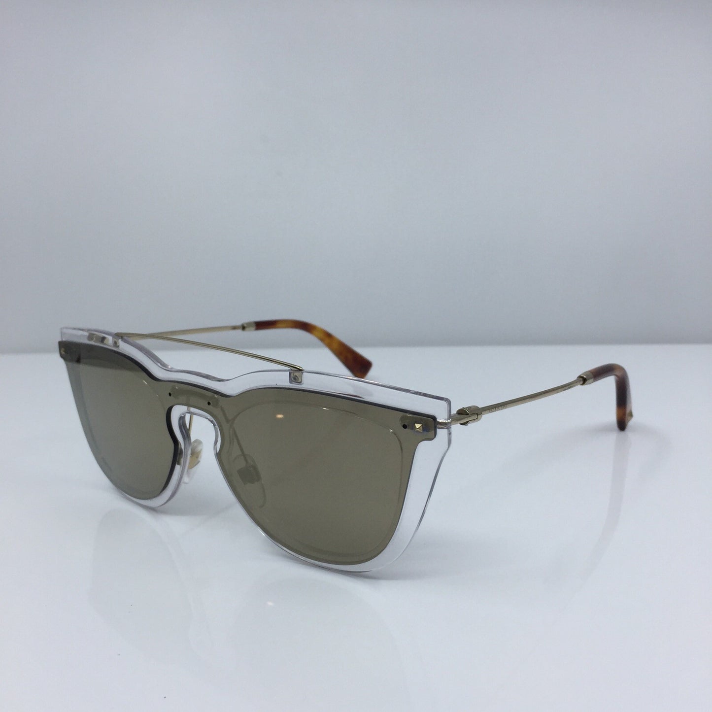 Vintage Valentino VALENTINO VA 4008 Gold Sunglasses - Super Vision Optical