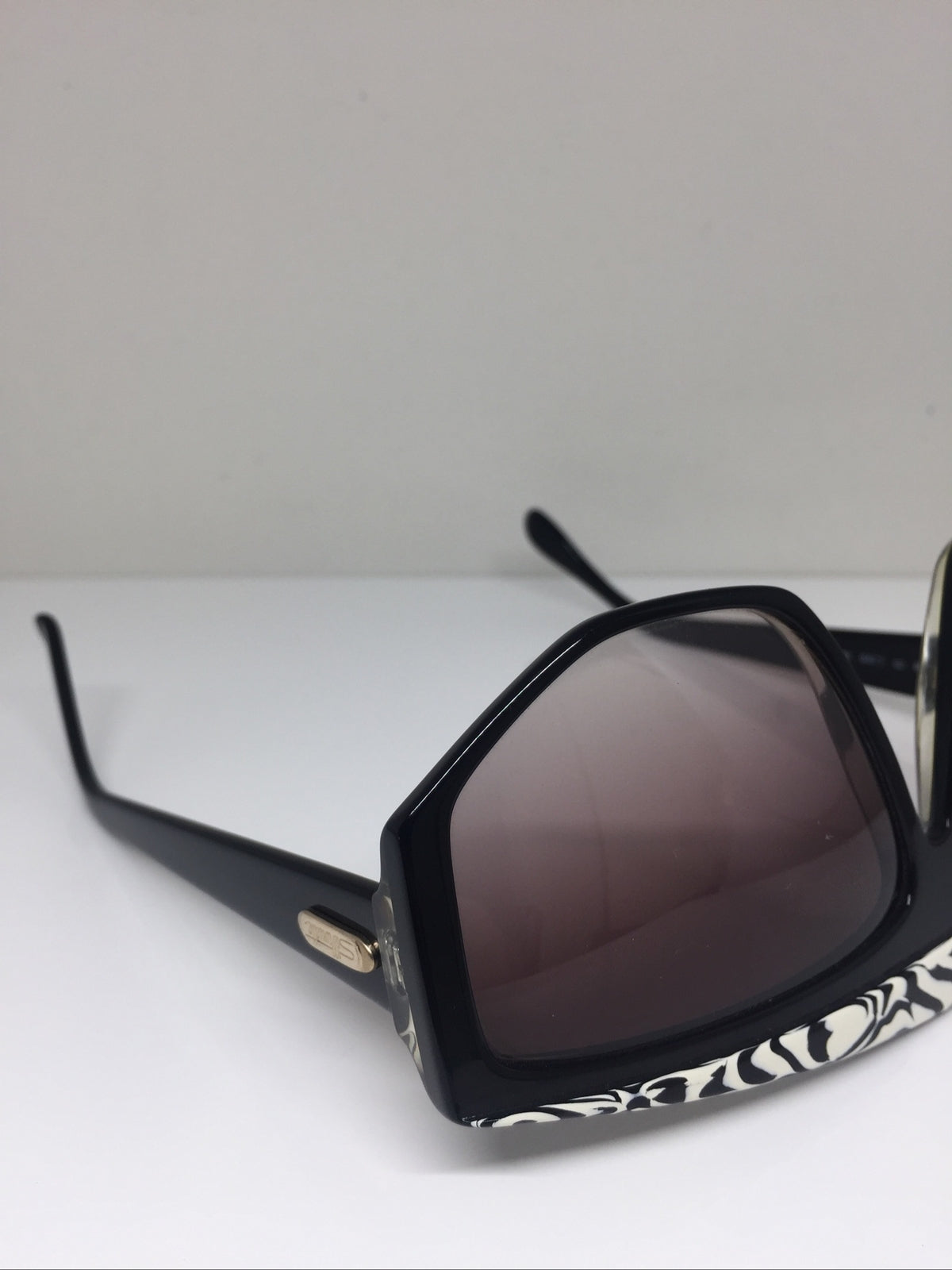 Vintage Silhouette 3068 Black Sunglasses - Super Vision Optical