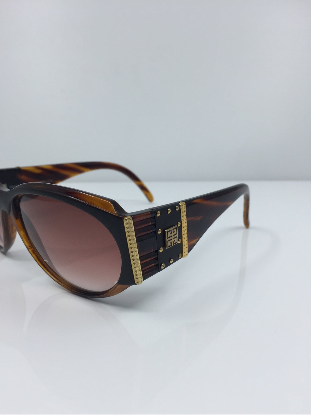 Vintage Givenchy MOD. 2008 Tortoise Sunglasses - Super Vision Optical