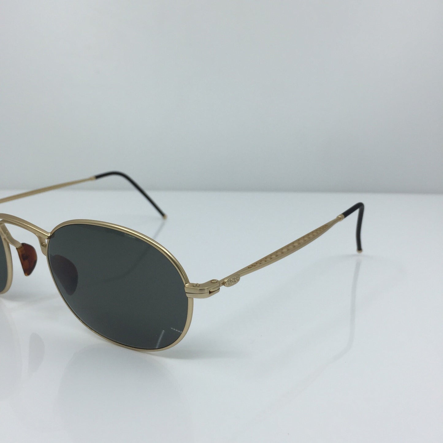 Vintage Hugo Boss 5197 Gold Sunglasses - Super Vision Optical