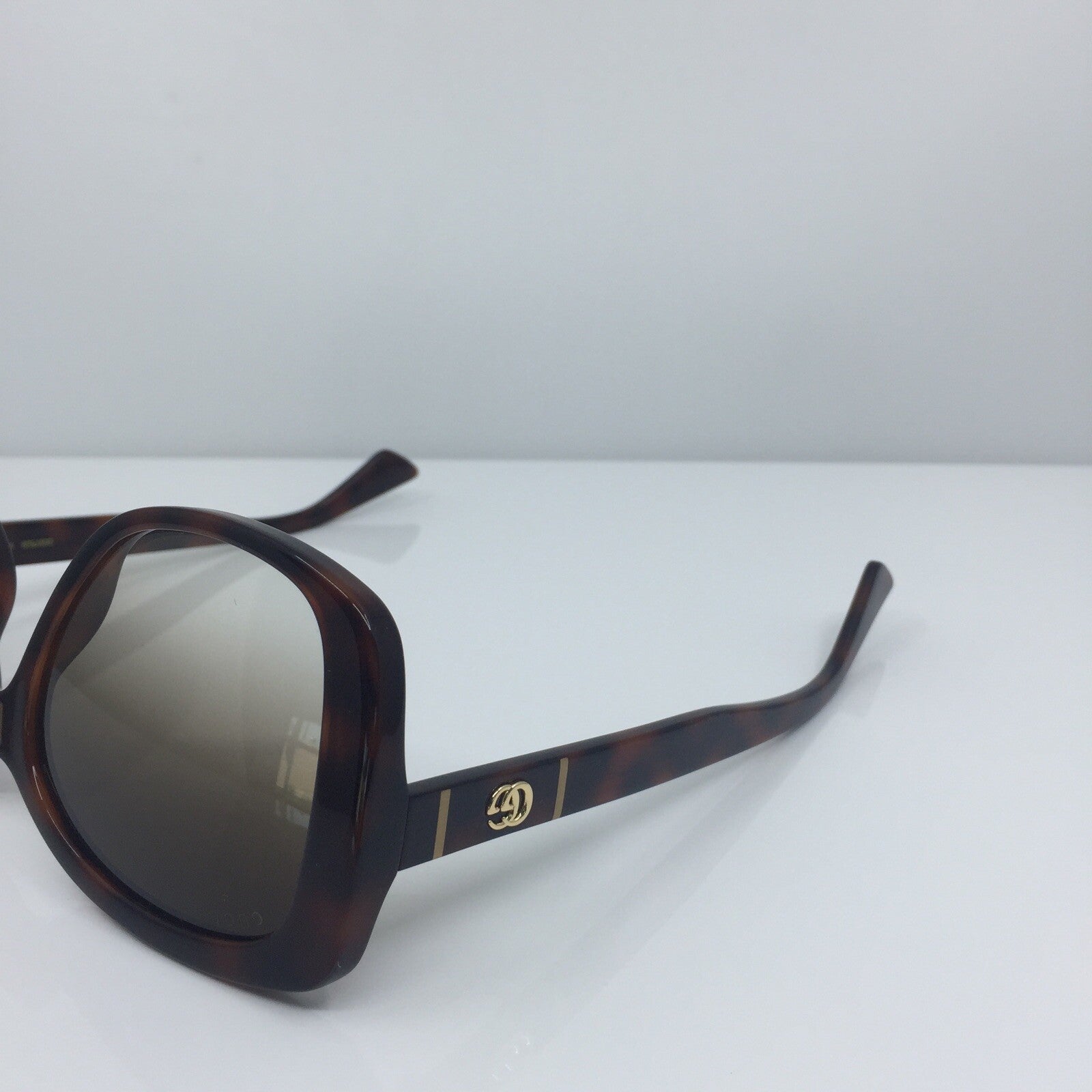 Vintage Gucci GG 0762S Gold Sunglasses - Super Vision Optical
