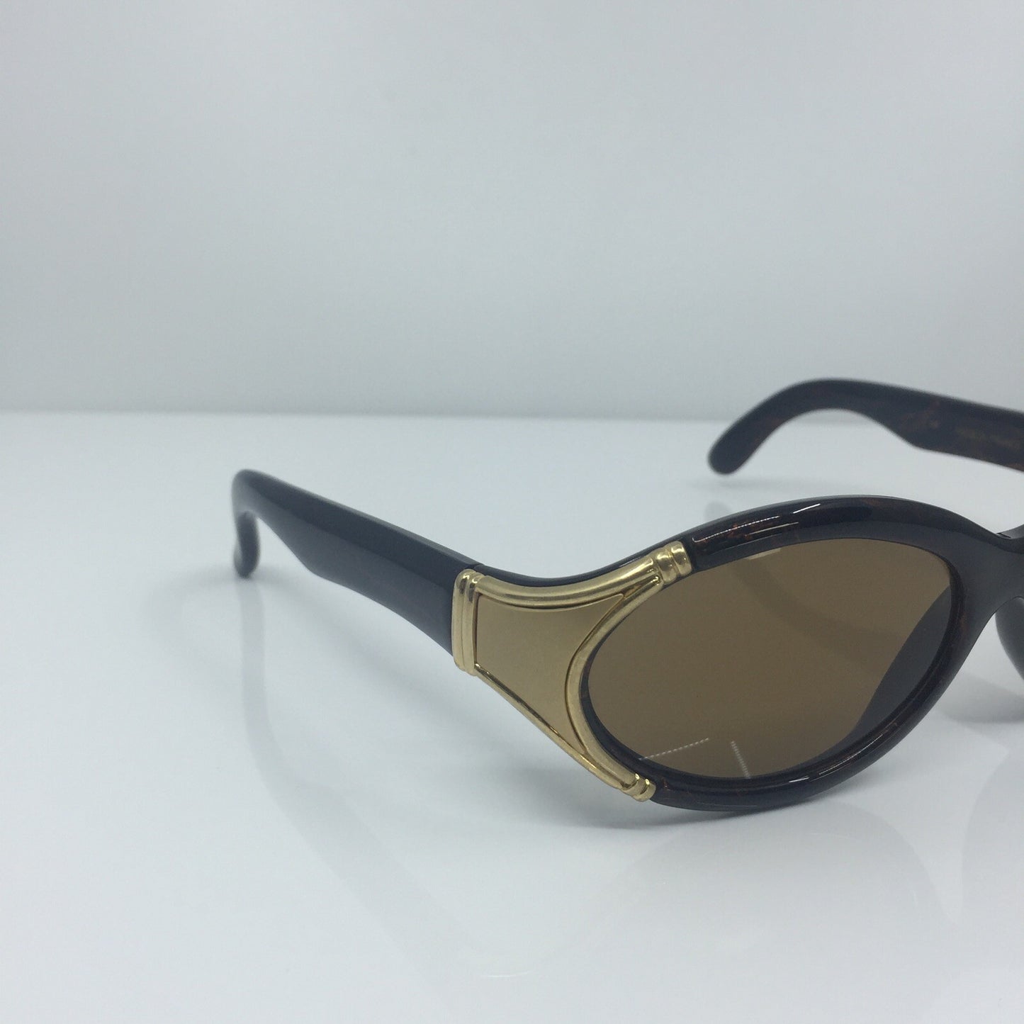 Vintage Rochas Paris ROCHAS PARIS 9032 Gold Sunglasses - Super Vision Optical