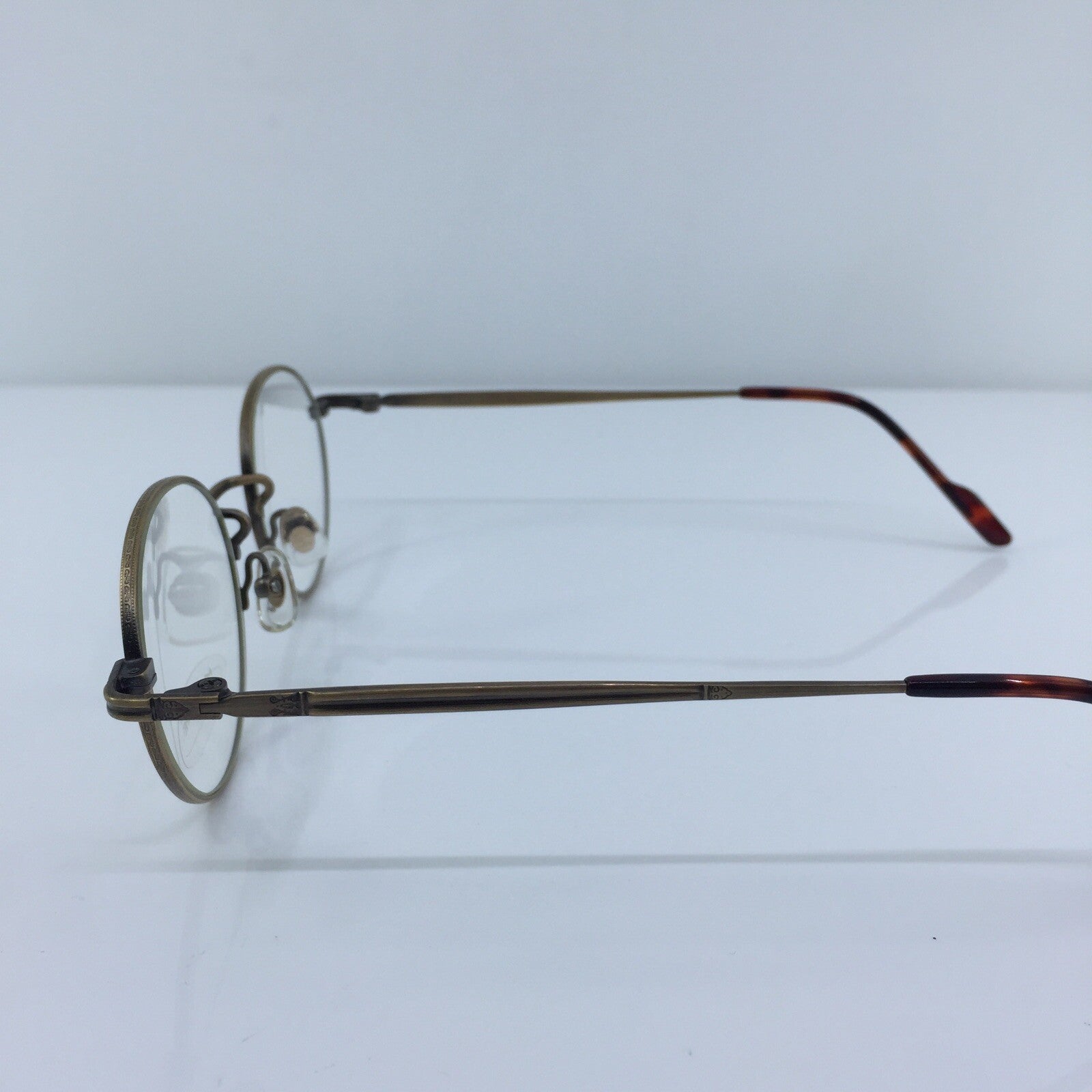 Vintage Koure KR 8150 Gold Eyeglasses - Super Vision Optical