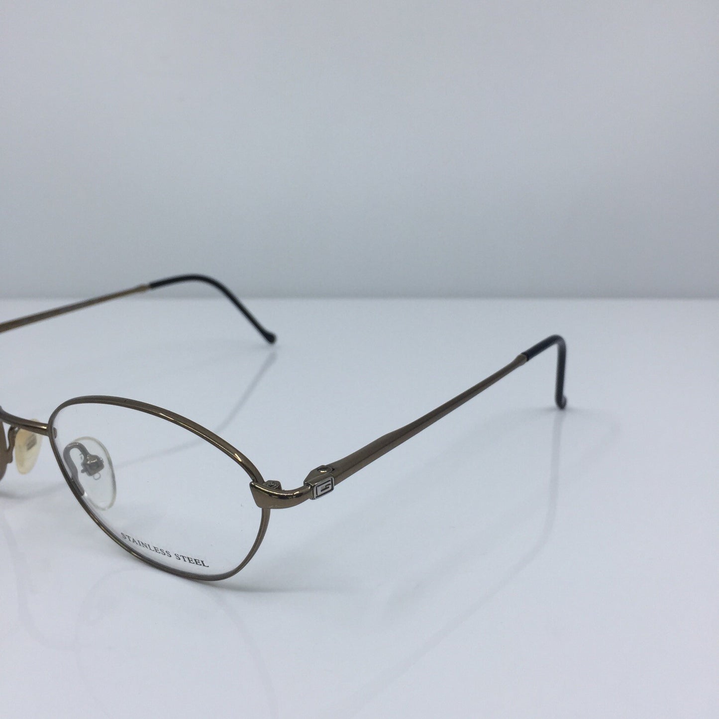 Vintage Gucci GG 2641 Gold Eyeglasses - Super Vision Optical