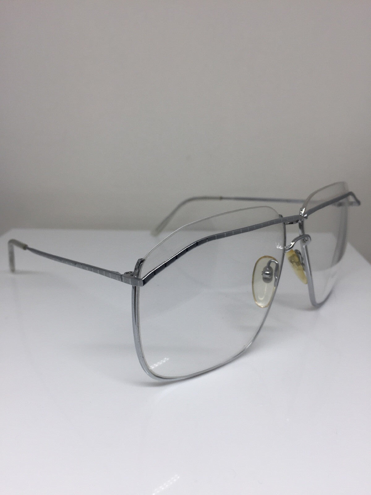 Vintage Saint Laurent YSL 383 Silver Sunglasses - Super Vision Optical