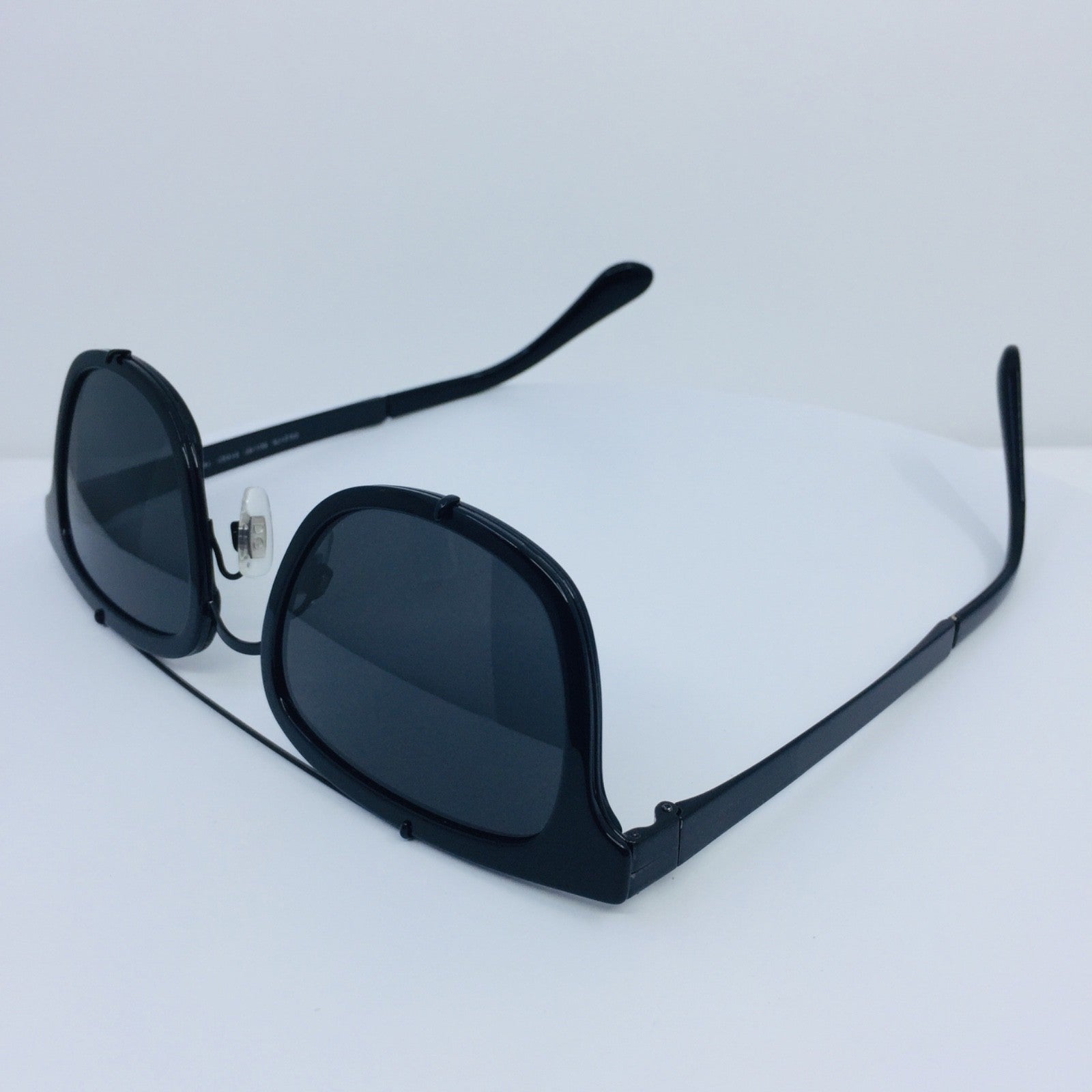 Vintage Dolce & Gabbana DG 2175 Black Sunglasses - Super Vision Optical